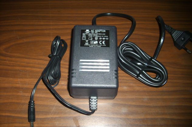 ALIMENTATORE 14,5V 1,5A AC ADAPTOR TSF 305 URMET