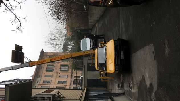 Noleggio scala montacarichi - Foto 4