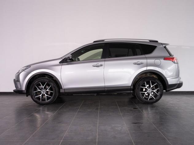 Toyota RAV4 2.0 D-4D 143cv MT Style 2WD - Foto 3