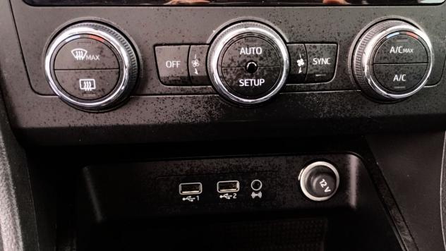 Seat Ateca 1.6 TDI 116CV DSG F1 AUT. STYLE BUSINESS - FULL LED NAV CARPLAY CAMERA SENSOR - Foto 8