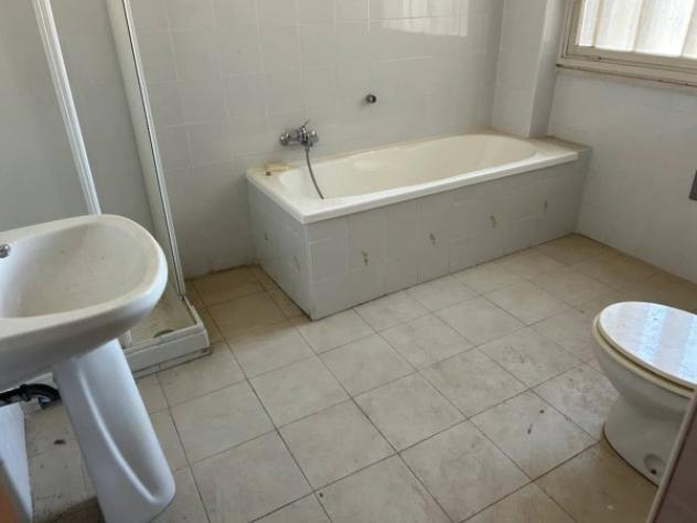 Immobile in asta di 90 m² in vendita a Latina - Foto 2