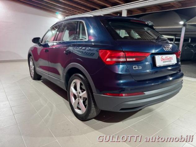 AUDI Q3 2.0 TDI 150 CV S-tronic Business - Foto 4