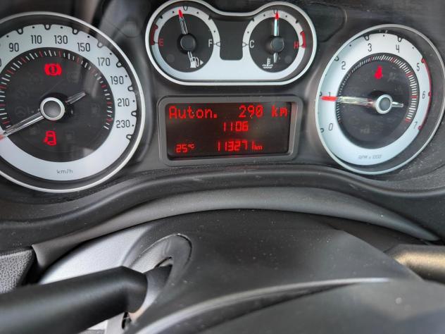 Fiat 500L 1.6 Multijet 120 CV Trekking - Foto 7