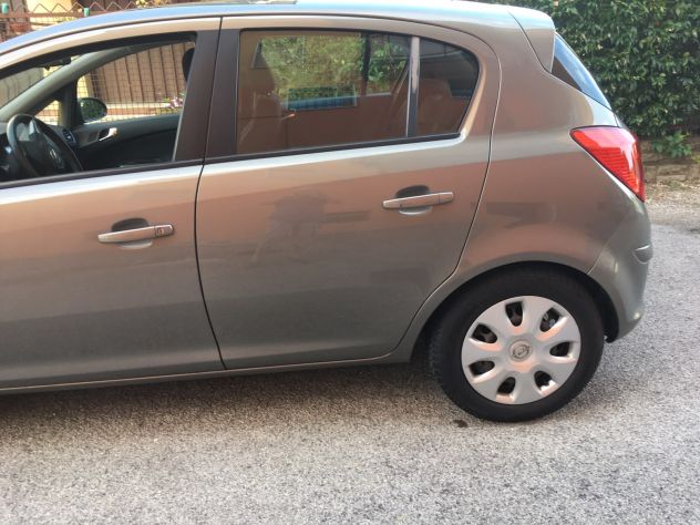 Opel corsa gpl - Foto 2