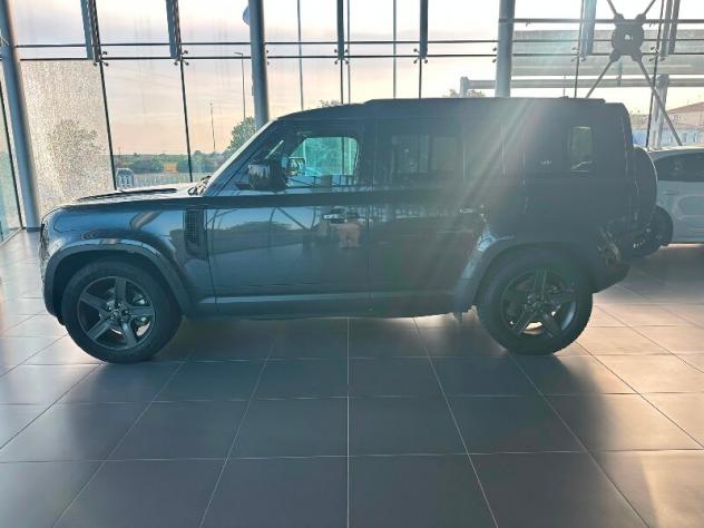 LAND ROVER Defender (2019) Defender 110 3.0D I6 250 CV AWD Auto SE - Foto 4