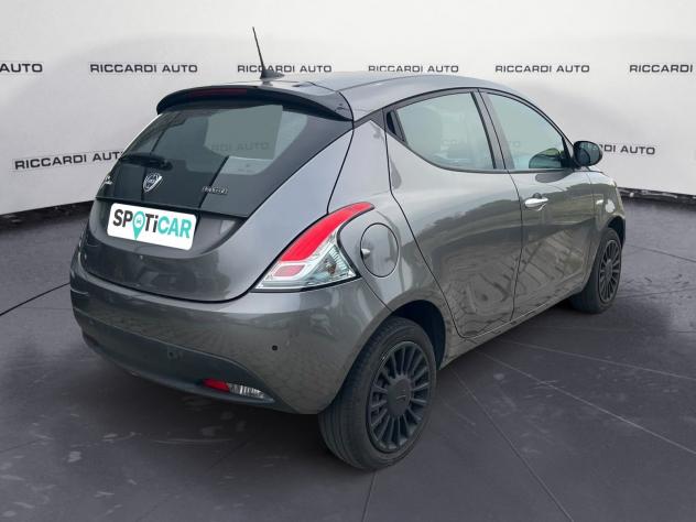 Lancia Ypsilon 3ª serie 1.0 FireFly 5 porte S&S Hybrid Silver - Foto 5