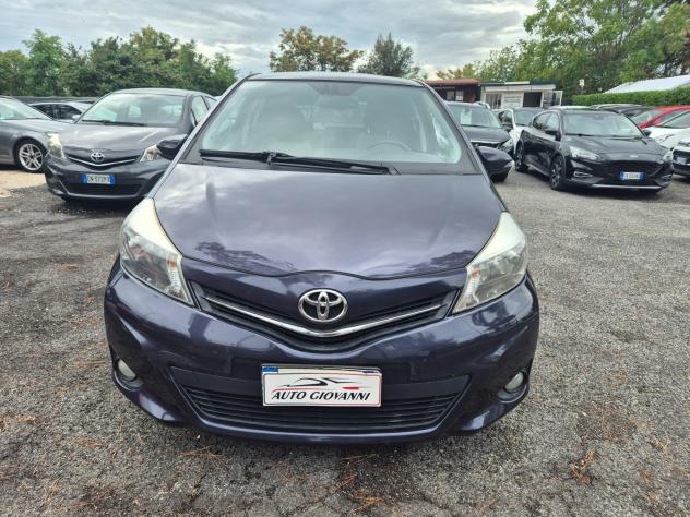 Toyota Yaris 1.4 D-4D 5 porte Lounge - Foto 2