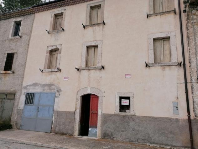 Casa indipendente 140 mq in Vendita a Ateleta