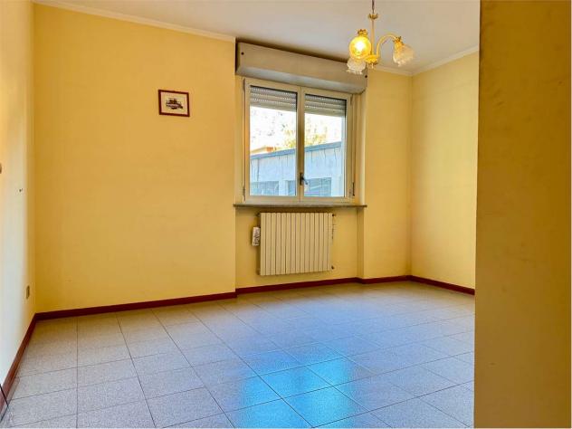 V000549 - TRILOCALE CON BOX AUTO, CANTINA E GIARDINO PRIVATO - Foto 16