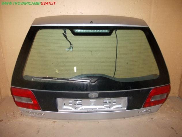 PORTELLO ARGENTO CON FANALINI VOLVO S40 / V40 Carrozzeria Lamierati esterni Portello Portello post. VOLVO - S40 / V40 - 01-02-1996 - 01-03-2000, V