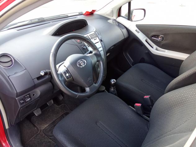 Toyota Yaris 1.0 5 porte Sol - Foto 5