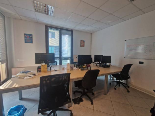 Immobile di 200 m² in affitto a Saronno - Foto 12