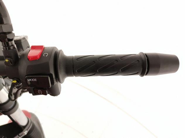 Moto Guzzi V7 V7 STONE ROSSO ROVENTE - Foto 9