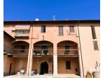 ORNAGO MONOLOCALE ARREDATO IN CONTESTO DI CORTE CON INGRESSO INDIPENDENTE