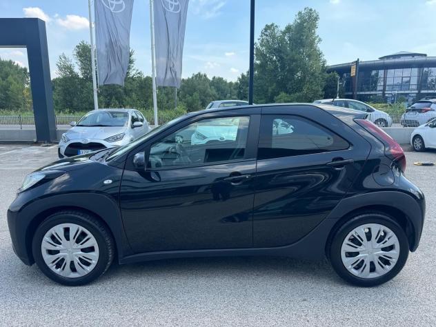 Toyota Aygo X 1.0B (72 CV) Active - Foto 9