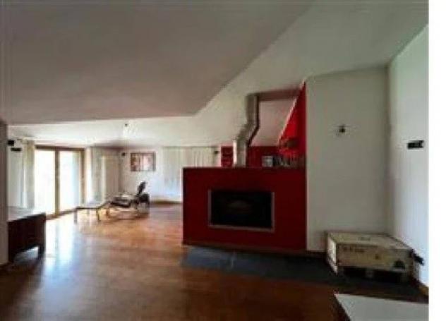 Immobile in asta di 166 m² con più di 5 locali in vendita a Albavilla - Foto 2