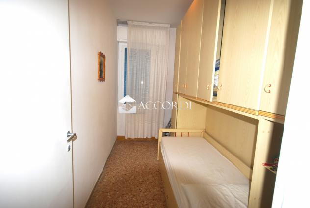 APPARTAMENTO di 5 vani e di 95 mq (JESOLO) rif. RAJ77A_1 - Foto 9