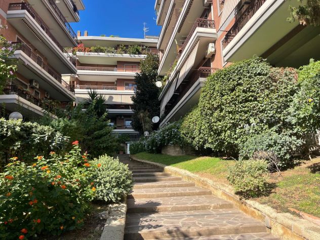 In complesso residenziale con balconi e posto auto - Foto 10