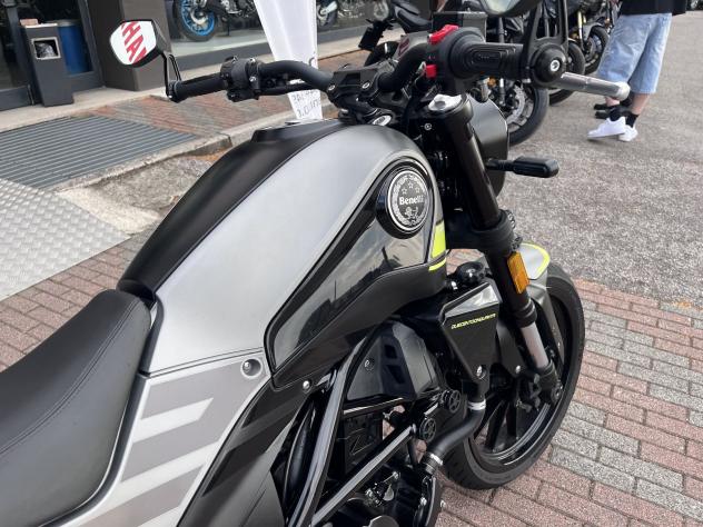 Benelli Leoncino 250 guidabile A2 35kw pochi km - Foto 4