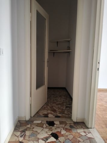 Borgo Trento affittasi ampio quadrilocale con garage e cantina - Foto 5