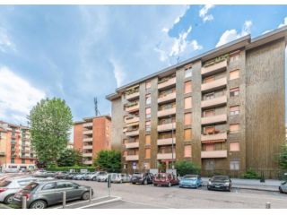 Appartamento di 40 m² con 5 locali in affitto a Milano