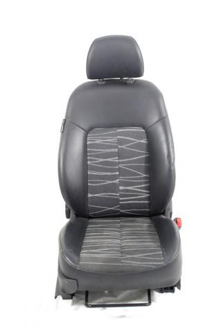 883101P161 SEDILE ANTERIORE DESTRO PASSEGGERO IN PELLE E TESSUTO KIA VENGA 1.6 D 85KW 6M 5P (2011) RICAMBIO USATO CON AIRBAG