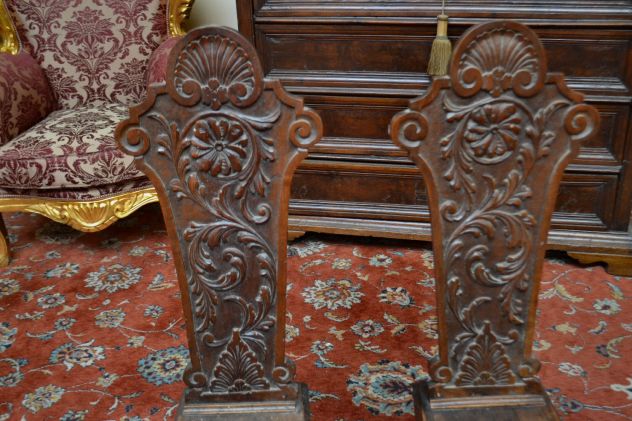 Coppia di antichi sgabelli-scranni stile Neorinascimentale - Foto 4