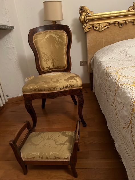Poltrona noce '800 con poggiapiedi