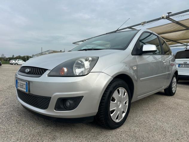 Ford Fiesta 1.2 Benzina - Foto 8