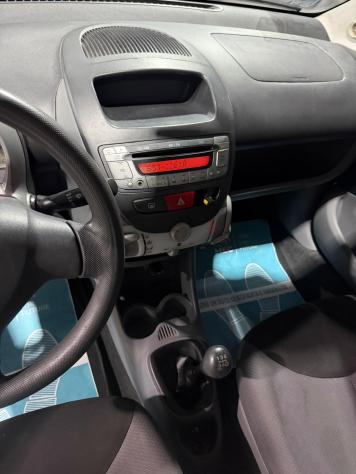 Toyota Aygo 5p 1.0 Now Benzina Neopatentati 5 Porte - Foto 9