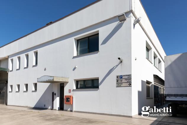 Capannone Industriale - Riccione . Rif.: MC021VCG