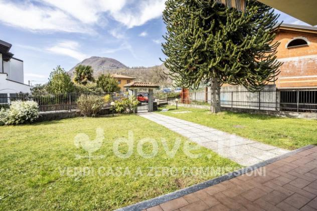 Villa di 280 m² con 5 locali e box auto in vendita a Cittiglio - Foto 10