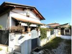 BIFAMILIARE di 4 vani e di 66 mq (PIETRASANTA) rif. MP983