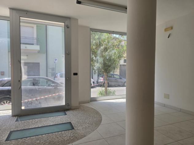 IMMOBILE COMMERCIALE - UFFICIO - A NARDO' - Foto 3
