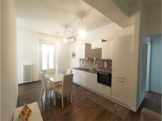 A012743 - MM Precotto/Viale Monza - Libero dal 10 ottobre