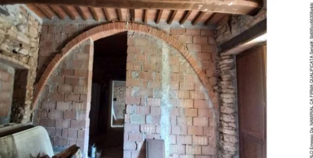 Immobile in asta di 642 m² in vendita a Gualdo Cattaneo - Foto 2