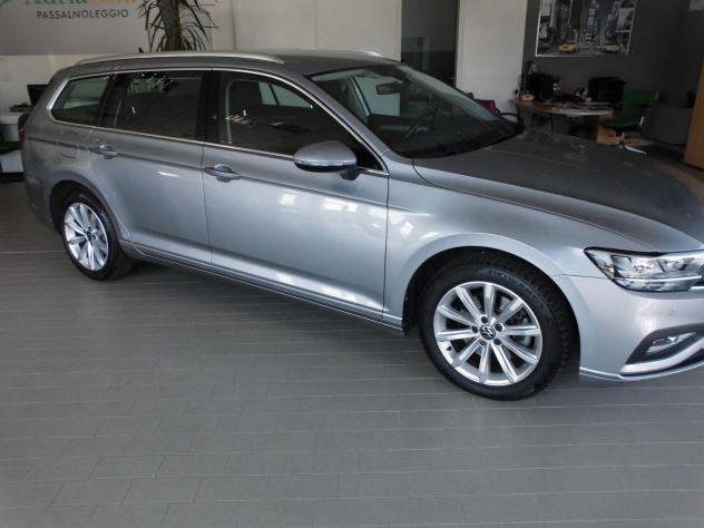 Volkswagen Passat Variant 2.0 TDI SCR EVO Business - Foto 3