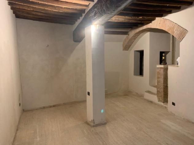 1 Vetrina in affitto a Siena