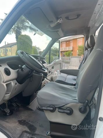 Nissan Intestar del anno 2004 collaudato e in buone condizioni - Foto 4
