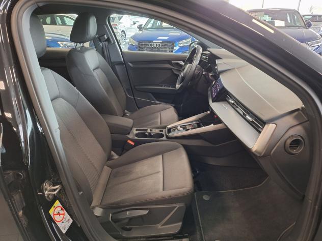 Audi A3 Sportback 30 g-tron S tronic Business Advanced - Foto 10