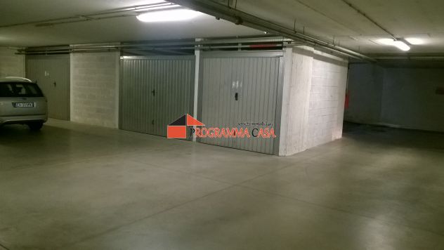 POMEZiA COLLI DI ENEA VIALE ODISSEO BOX DOPPIO 2 SERRANDE - Foto 8