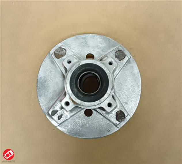 1002653 MOZZETTO POSTERIORE SENZA DISCO MICROCAR MC1/2