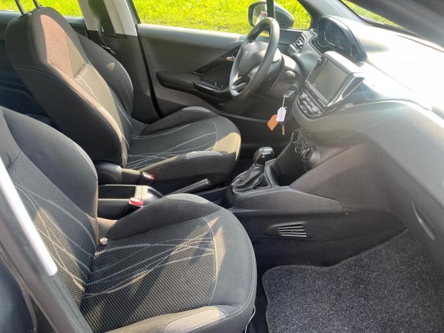 Peugeot 208 1.4 HDi 68 CV 5 porte Access - Foto 9