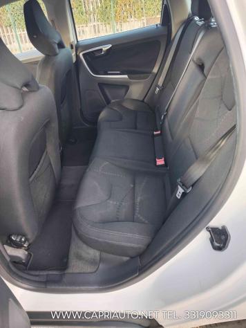 Volvo XC 60 XC60 D5 AWD Geartronic Kinetic - Foto 4