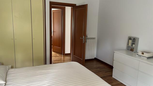 TRILOCALE RISTRUTTURATO A NUOVO E ARREDATO - CLASSE A - Foto 9
