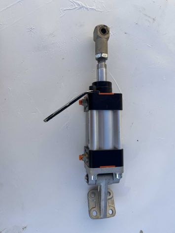 Cilindro pneumatico Metal Work ISO 6431-VDMA used