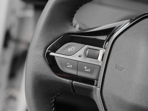 Peugeot 208 Active Puretech 75 S/S - Foto 10