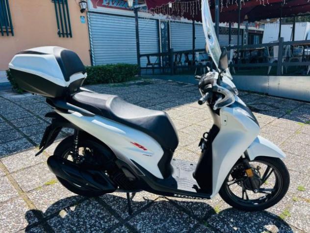 HONDA SH 150 TUTTO INCLUSO ANCHE PASSAGGIO! MINI RATE rif. 23809779 - Foto 2