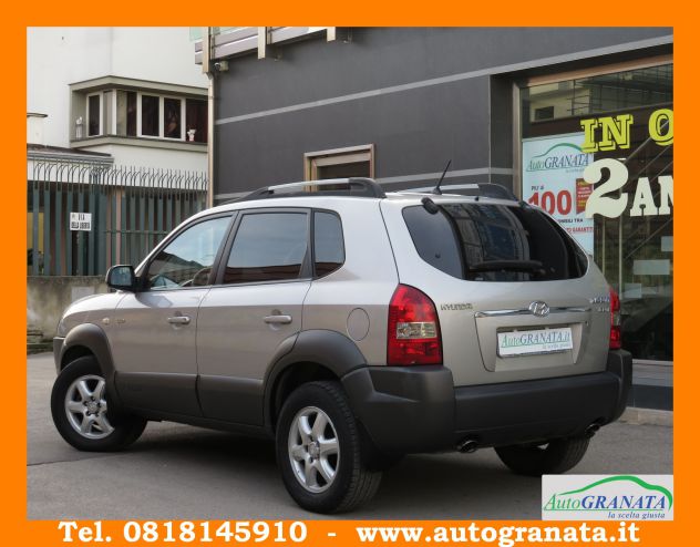 Hyundai Tucson 2.0 CRDI AUTOMATICA 4WD DYNAMIC - Foto 4