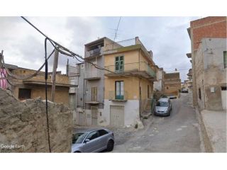 A000723 - AFFITTASI CASA SINGOLA DI 110 MQ+ TERRAZZA